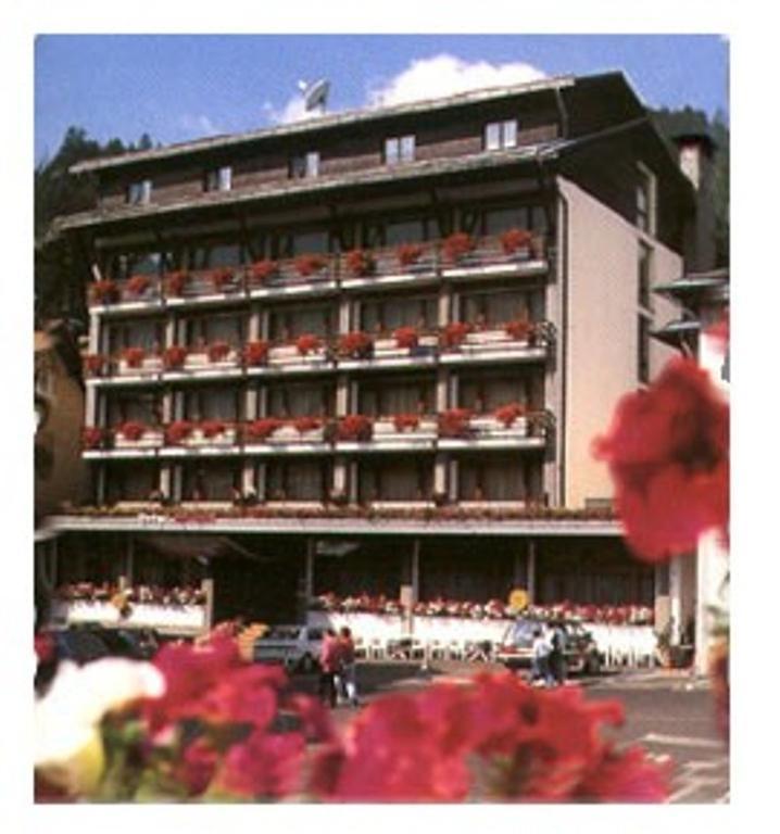 Hotel Milano Madonna di Campiglio Exterior photo